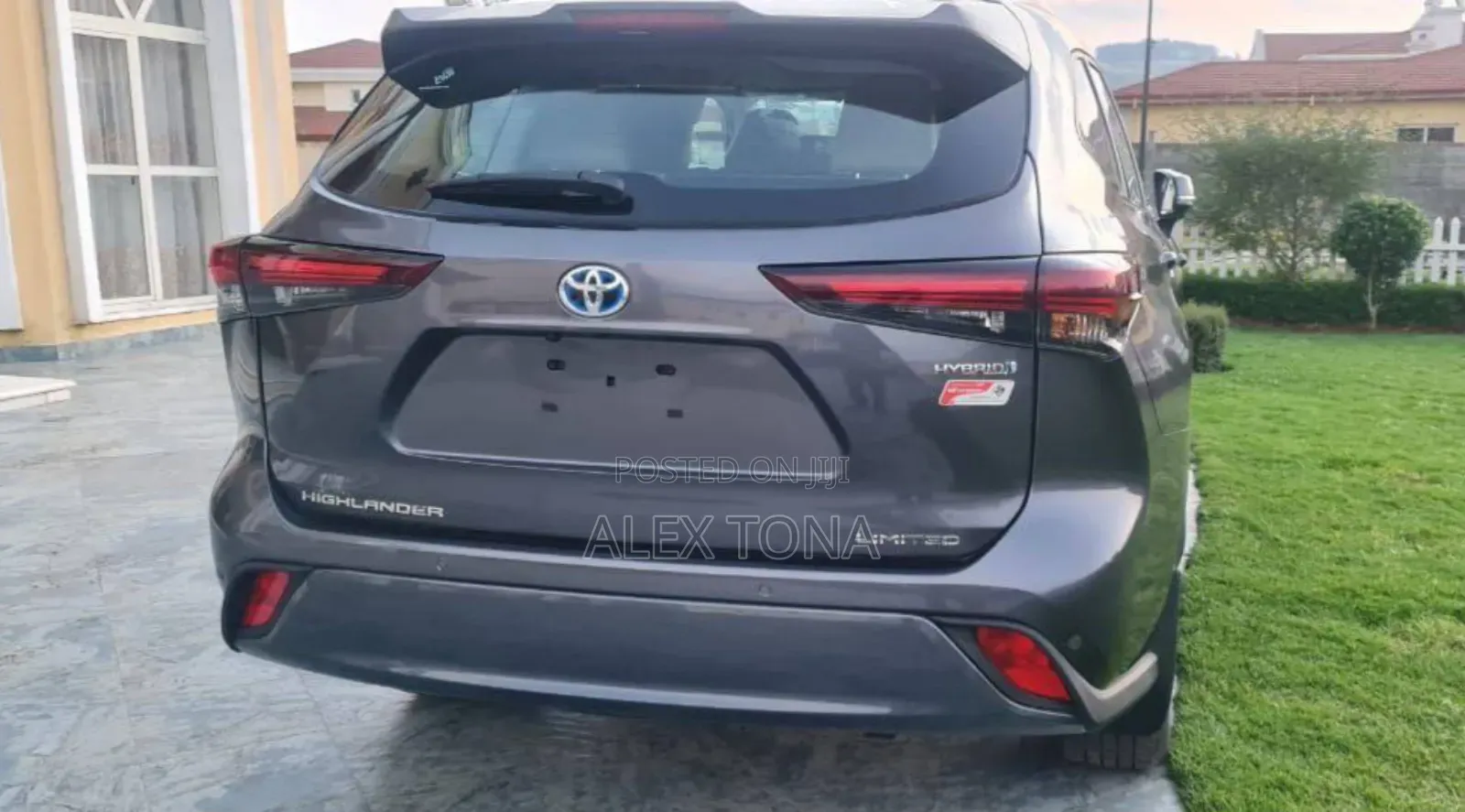 New Toyota Highlander Hybrid 2024 Gray