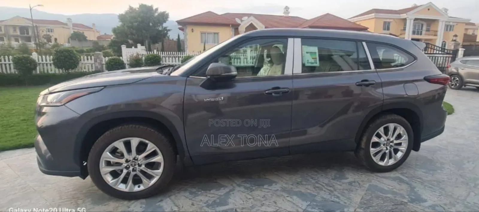 New Toyota Highlander Hybrid 2024 Gray