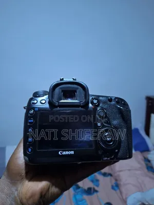 Photo - Canon 5d Mark Iv Camera