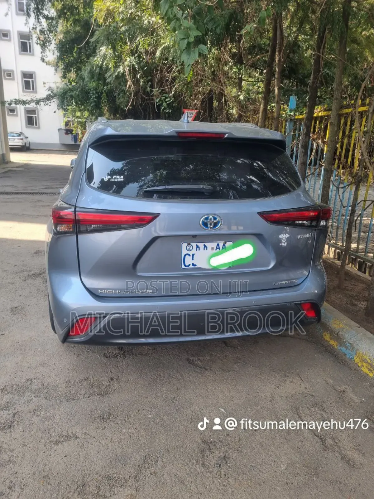 Toyota Grand Highlander Hybrid 2024 Blue