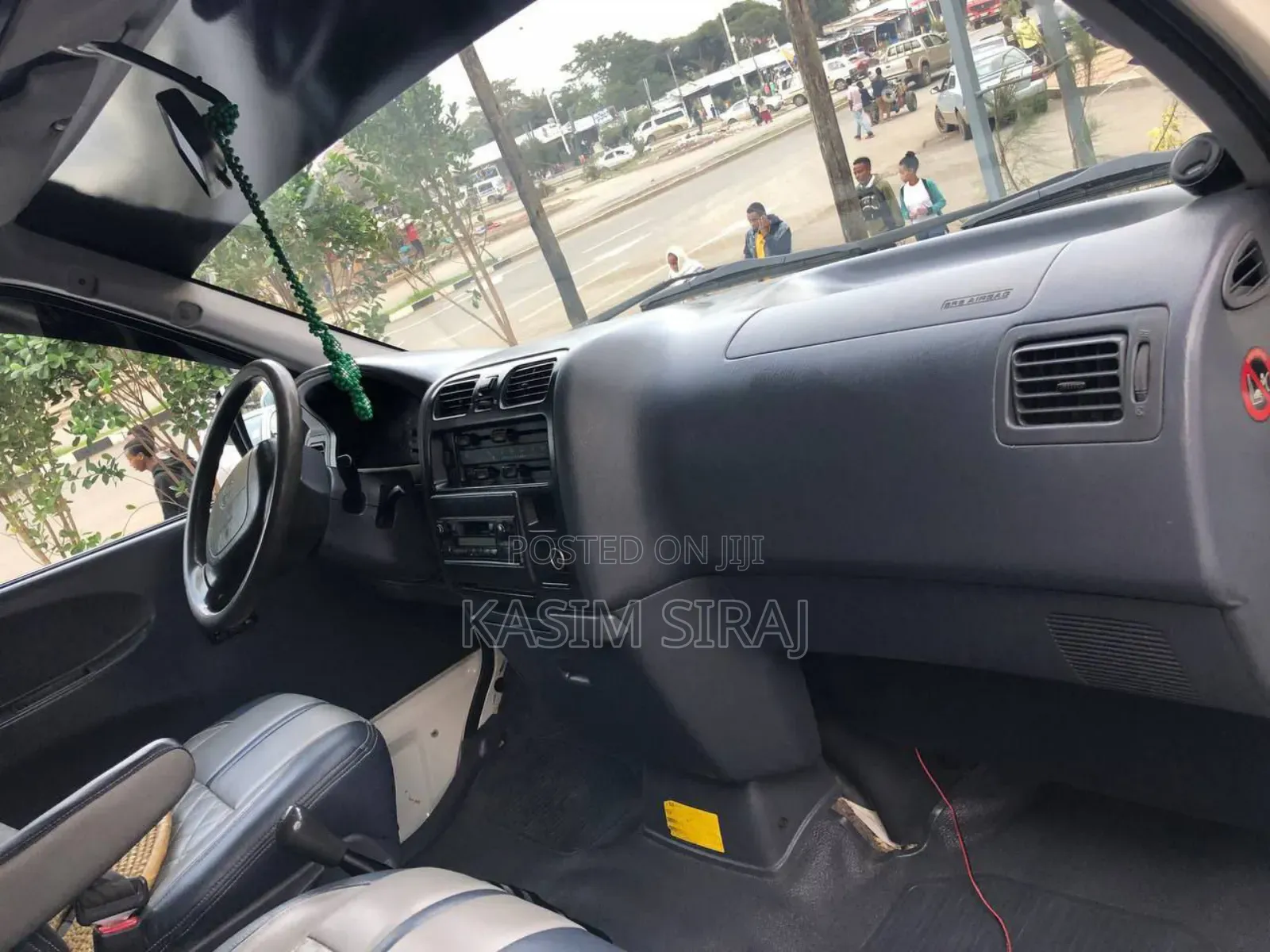 Toyota HiAce 2003 White