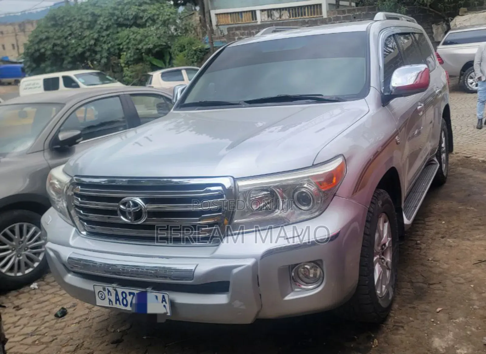 Toyota Land Cruiser 2010 Silver