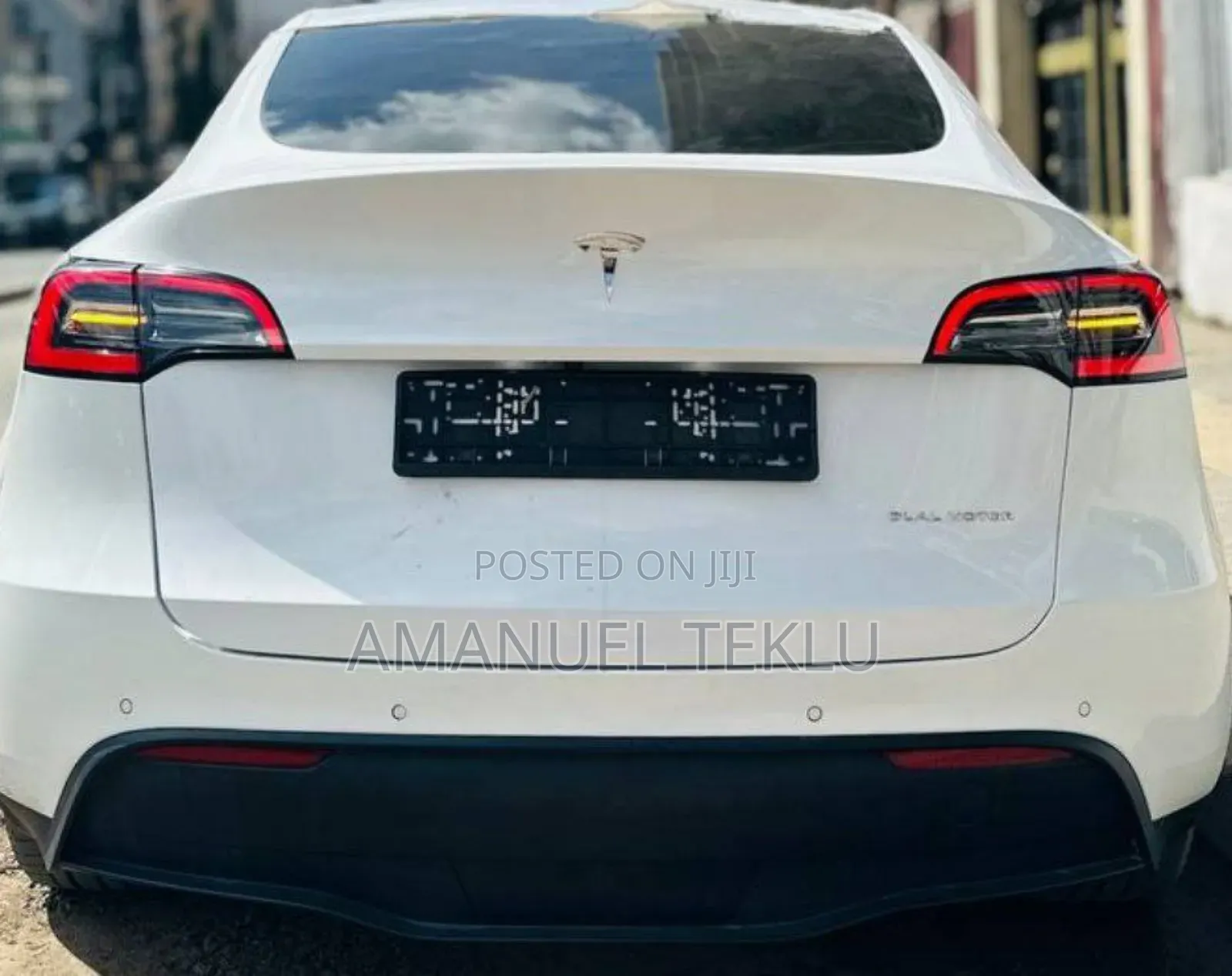 Tesla Model Y 2023 White
