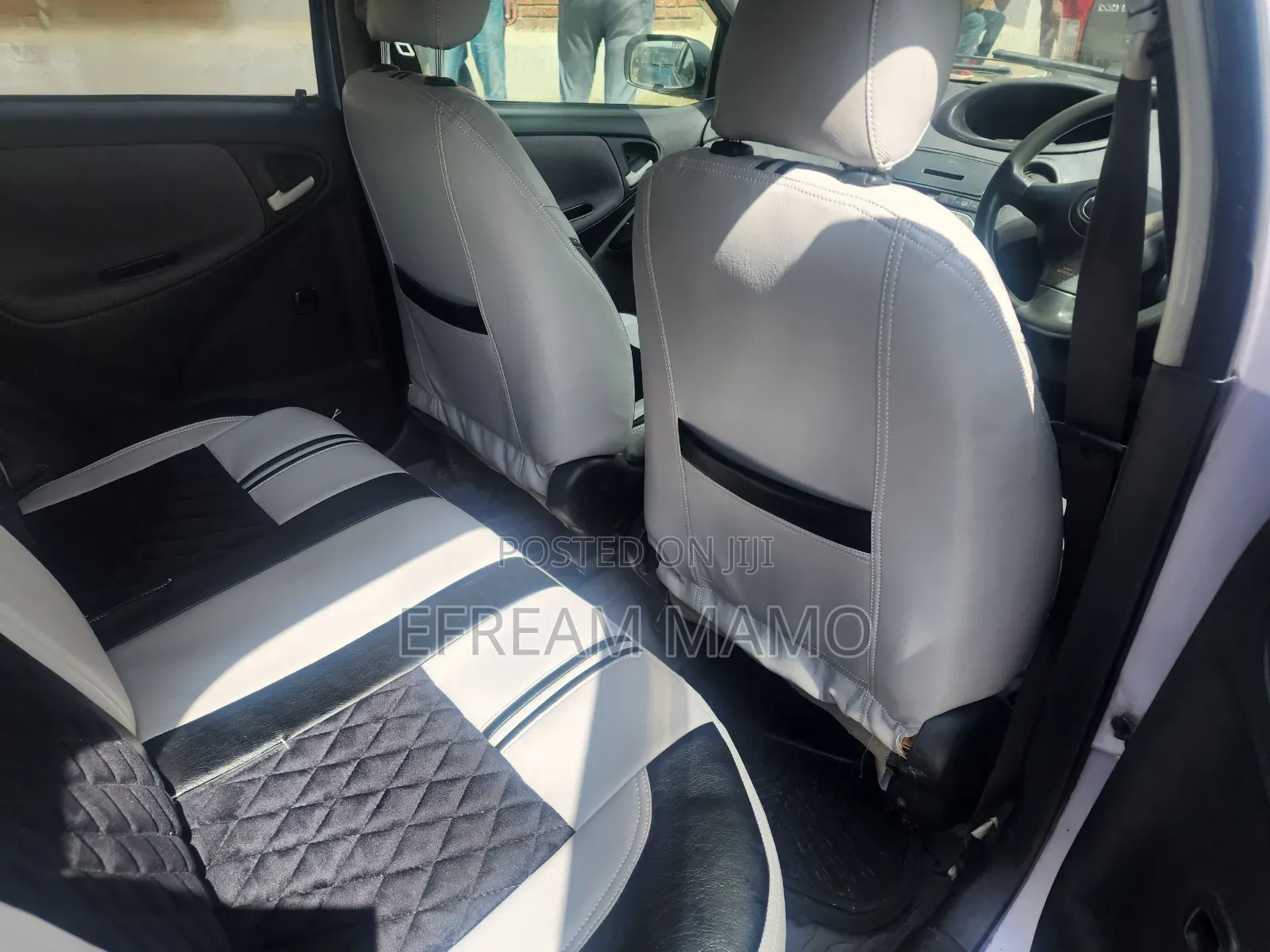 Toyota Vitz 2004 Purple