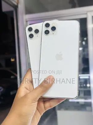 Photo - Apple iPhone 11 Pro Max 256 GB White