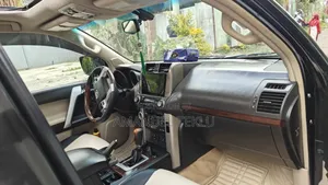 Toyota Land Cruiser Prado 2011 Black