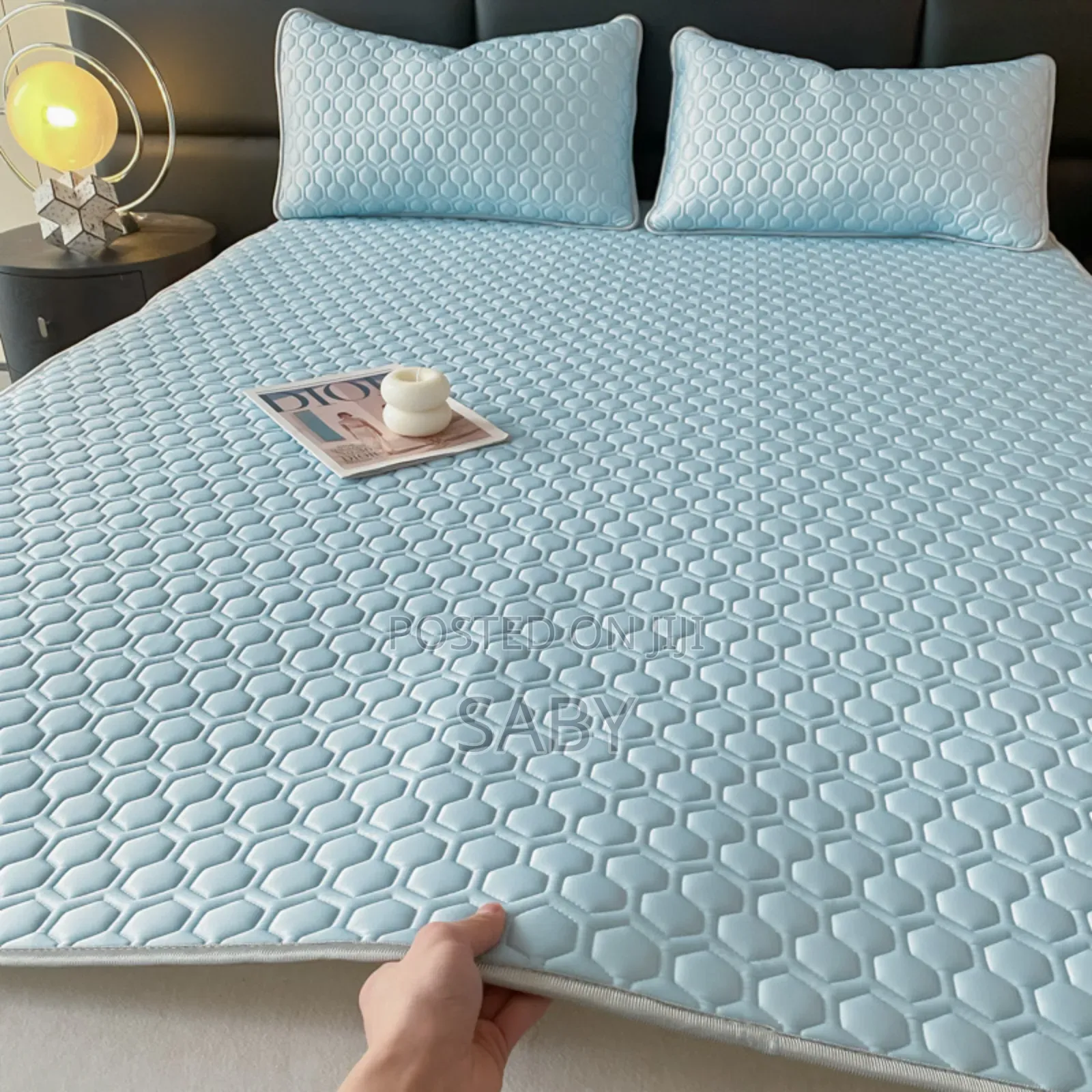Queen Size Mattress Protector Pad Bed Cover