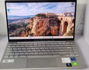 New Laptop HP Envy 13 16GB Intel Core i7 SSD 1T