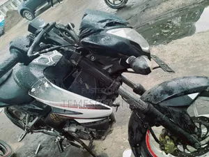 New Bajaj Pulsar RS200 2016 Black