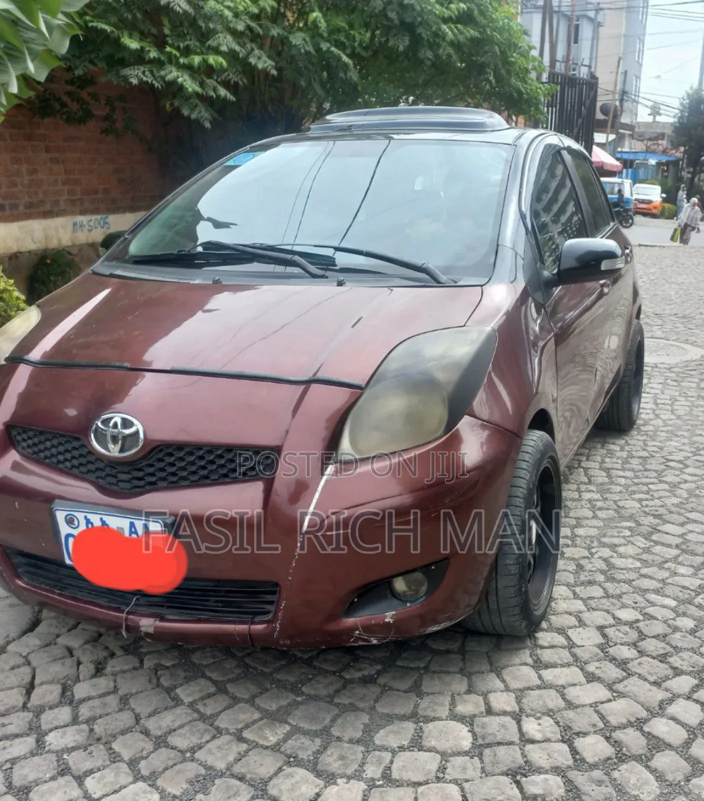 Toyota Yaris Base Hatchback 3dr 2010 Burgundy