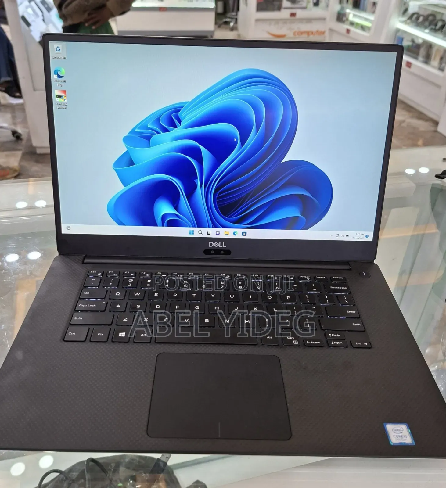 New Laptop Dell Precision 5540 16GB Intel Core I5 SSD 256GB