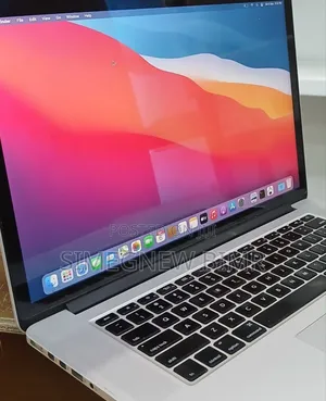 New Laptop Apple MacBook 2015 16GB Intel Core I7 SSD 256GB