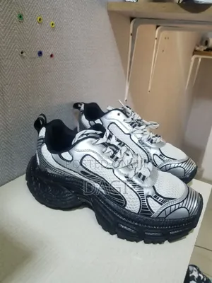 New Balance Women's Shoes