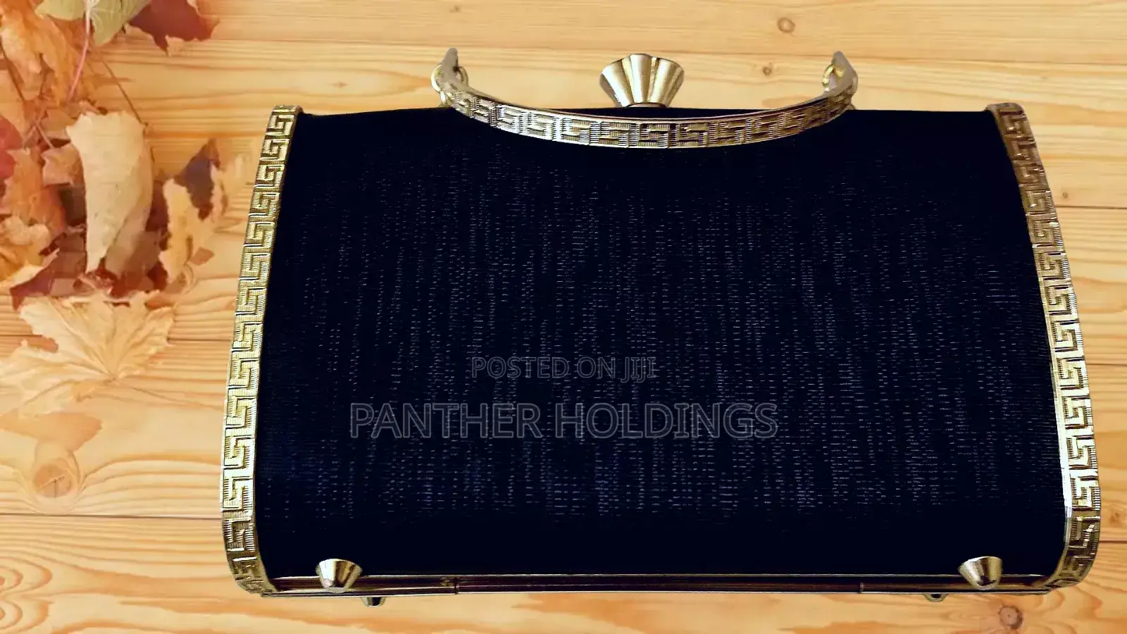 Elegant Gold Clutch Purse With Chain Strap Saar Signature