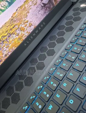 New Laptop Alienware M15 R3 16GB Intel Core I9 SSD 1T