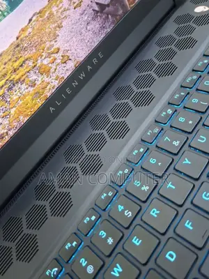 New Laptop Alienware M15 R3 16GB Intel Core I9 SSD 1T