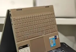 New Laptop HP Envy 15 8GB Intel Core i5 SSD 256GB