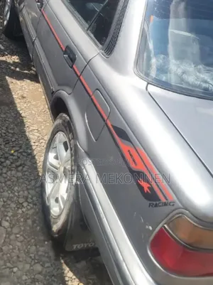 Toyota Yaris 1999 Silver