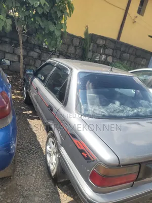 Photo - Toyota Yaris 1999 Silver