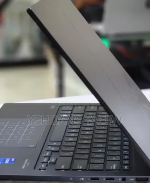 New Laptop Asus Zenbook Duo 14 16GB Intel Core I7 SSD 512GB