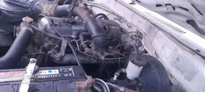 Toyota Land Cruiser 1990 White