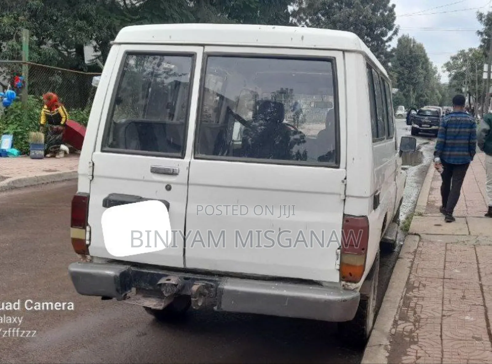 Toyota Land Cruiser 1990 White