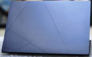 New Laptop Asus ZenBook 13 UX331UN 16GB Intel Core I7 SSD 512GB