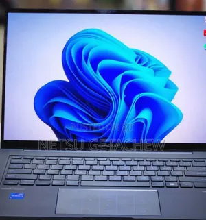 New Laptop Asus ZenBook 13 UX331UN 16GB Intel Core I7 SSD 512GB