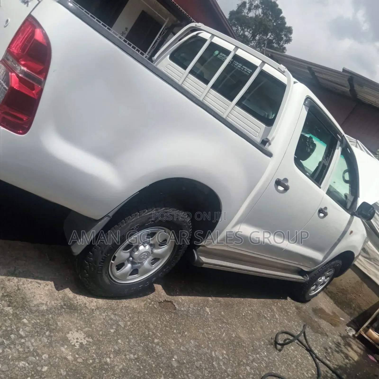 Toyota Hilux 2013 White