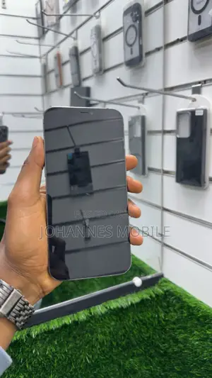 Photo - Apple iPhone 12 Pro Max 128 GB Gray