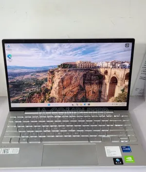 New Laptop HP Envy 13 16GB Intel Core I7 SSD 1T
