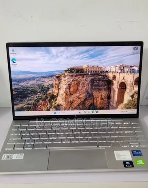 New Laptop HP Envy 13 16GB Intel Core I7 SSD 1T
