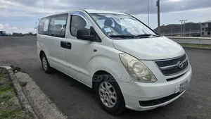 Hyundai Starex 2009 White