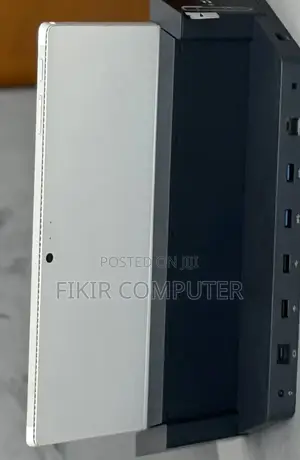 New Laptop Microsoft Surface Pro 8GB Intel Core I5 SSD 256GB