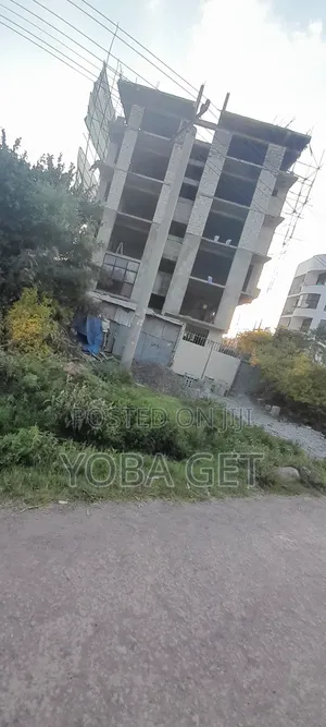 አስቸካይ የሚሸጥ ሱቅ