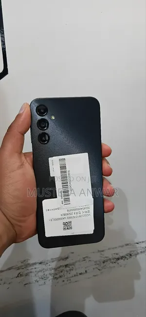 Photo - New Samsung Galaxy A44 128 GB Black