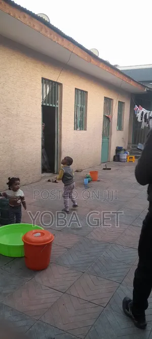 5bdrm House in የሚሸጥ ቤት, Akaky Kaliti for sale