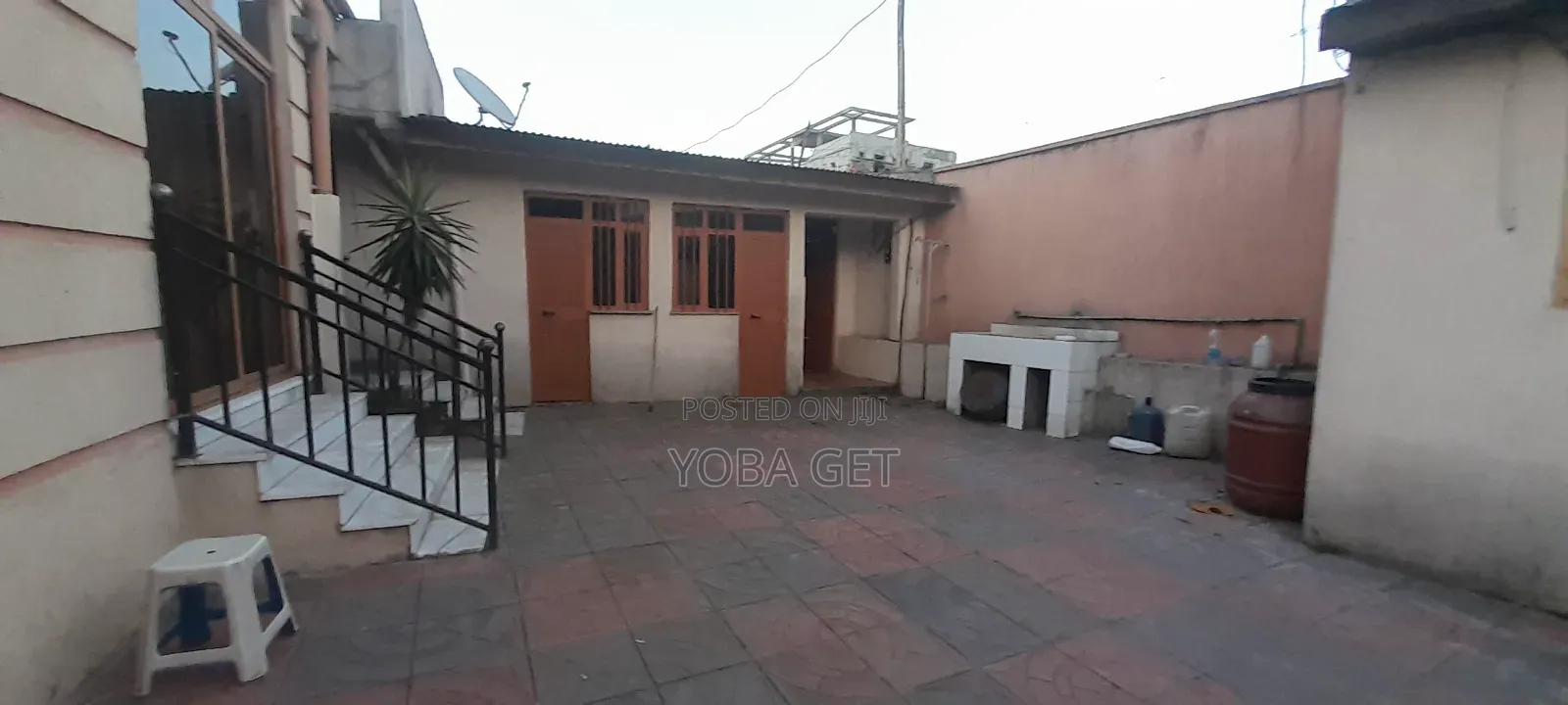 Furnished 8bdrm House in አስቸካይ የሚሸጥ ቤት, Akaky Kaliti for sale