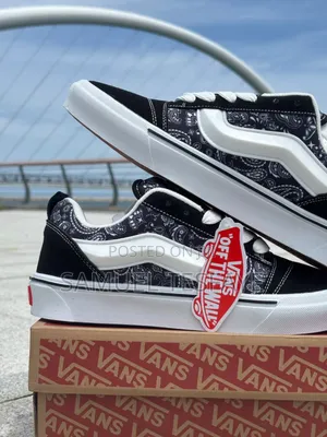 Photo - Vans Knu Skool