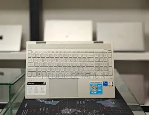 New Laptop HP Envy X360 8GB Intel Core I7 SSD 256GB