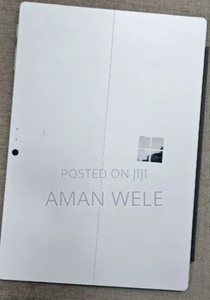 New Laptop Microsoft Surface 8GB Intel Core I7 SSD 256GB