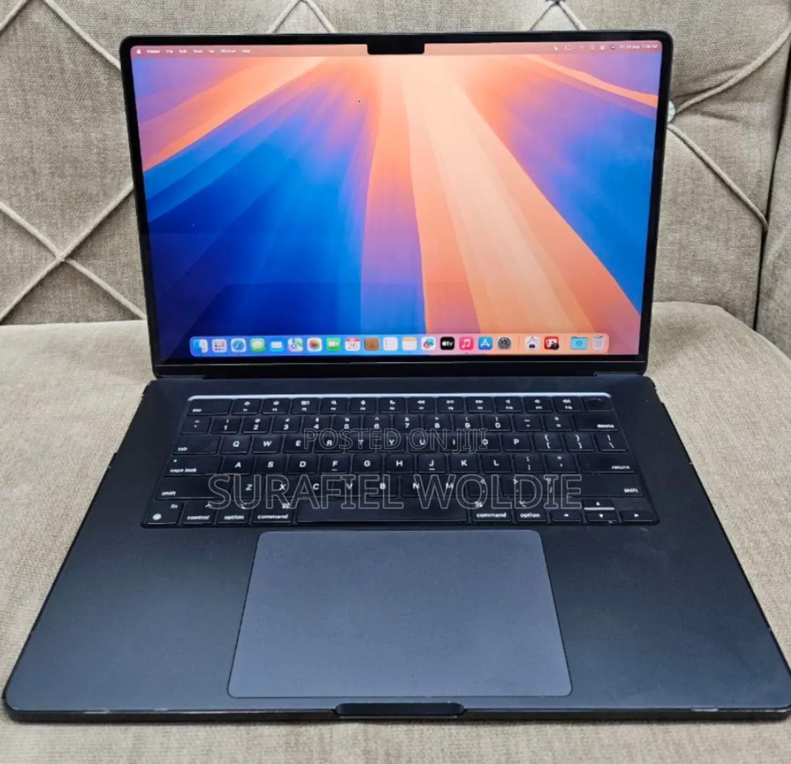 New Laptop Apple MacBook Air 2022 M2 8GB Intel Core M2 SSD 512GB