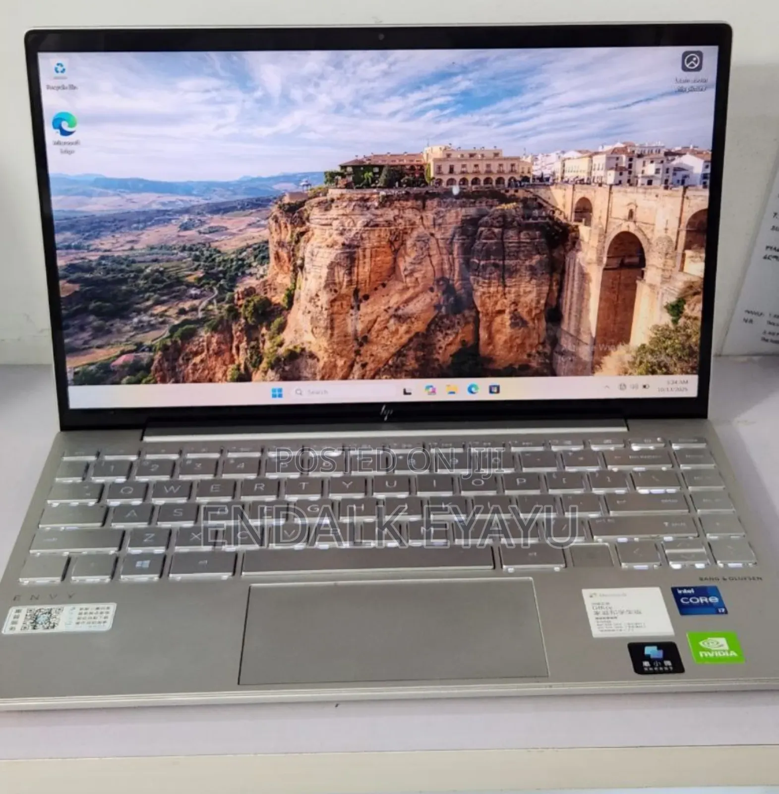 New Laptop HP Envy 13 16GB Intel Core I7 SSD 1T