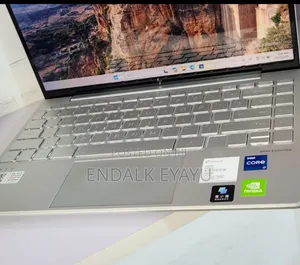 New Laptop HP Envy 13 16GB Intel Core I7 SSD 1T