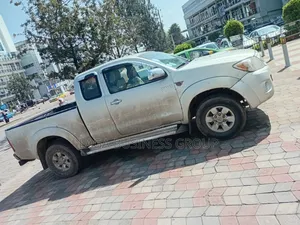 Toyota Hilux 2008 Silver