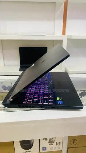 New Laptop Acer Predator 17 16GB Intel Core I9 SSD 1T