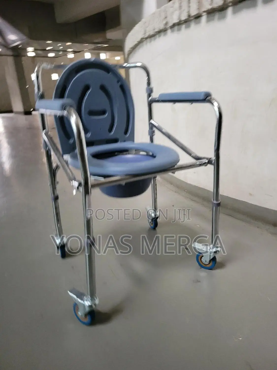 Adjustable Bedside Commode Chair吉፮bedside Commodes for Seniors Frame