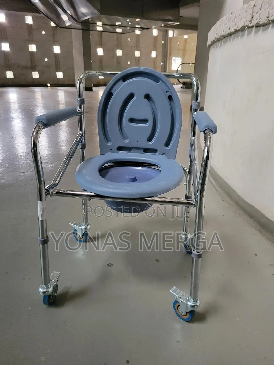 Toilet Chair查答commode Chair\\Solution for Bathroom Needs
