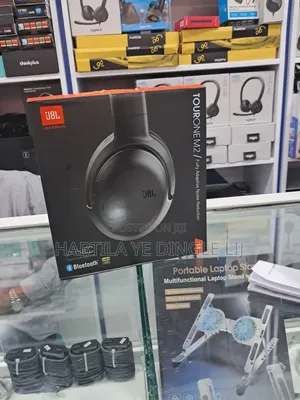 Photo - JBL Headset