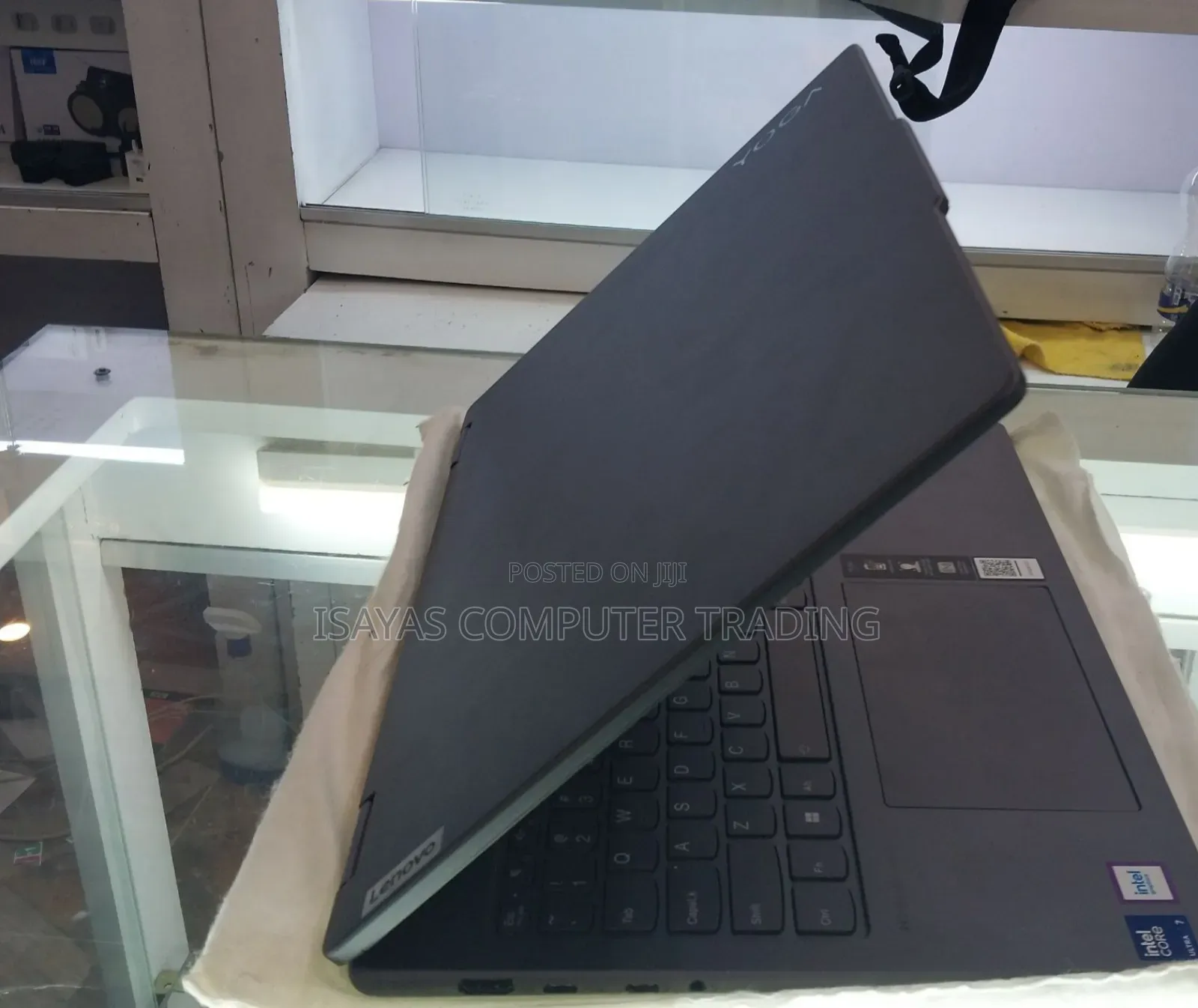 New Laptop Lenovo Yoga 7i 16GB Intel Core Ultra 7 SSD 1T